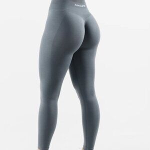 Alphalete Amplify light grey scrunch leggings medium